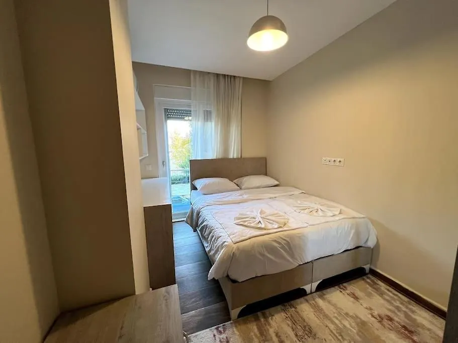 Spacious Flat Close To Erasta'8' Анталья