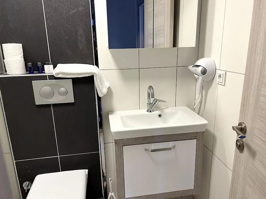 Апартаменты Spacious Flat Close To Erasta'8' Анталья
