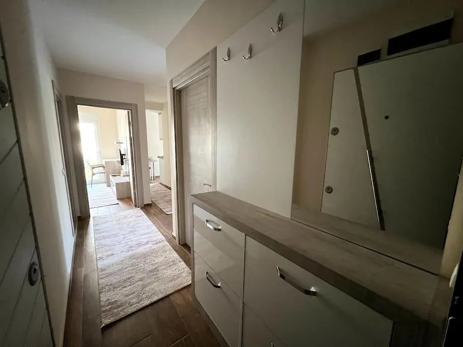 Spacious Flat Close To Erasta'8' Antalya